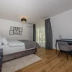 Villa Jackie