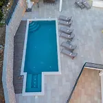 Villa Jackie
