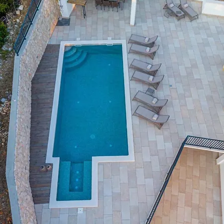 Villa Jackie