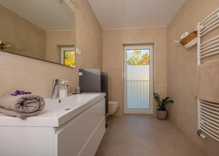 Jackie * Bribir (Primorje-Gorski Kotar)